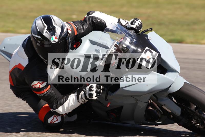 Archiv-2025/48 25.08.2025 Cornu Master School ADR/rot-rouge/12